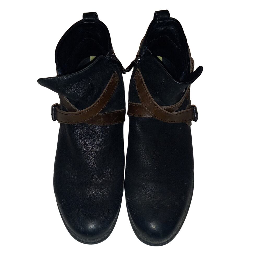 Bussola Alessia Women's size 37 US 7M Leather Ankle Boot